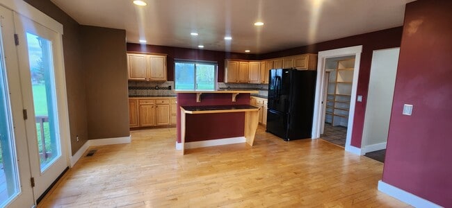Building Photo - 8105 Alamosa Ln