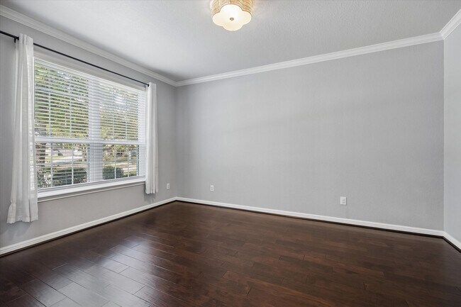 Building Photo - 13518 Via Chianti Ln