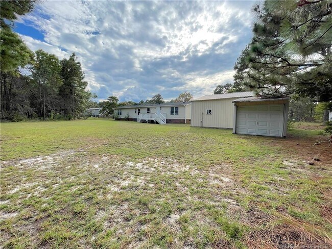 Building Photo - 140 Gibbs Rd