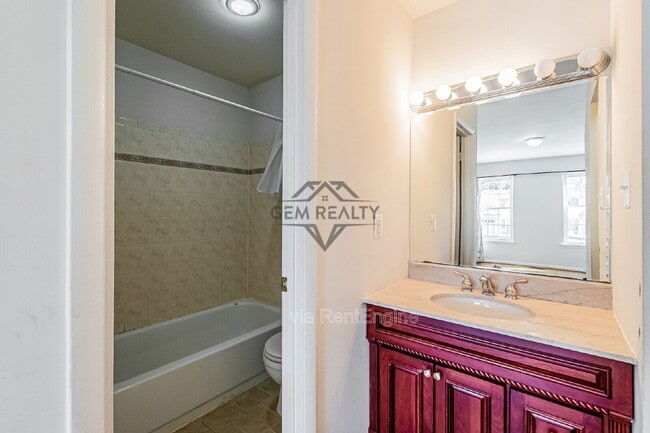 Building Photo - 13561 Princedale Dr