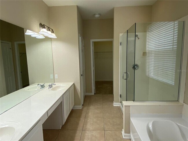 Building Photo - 1619 Malon Bay Dr