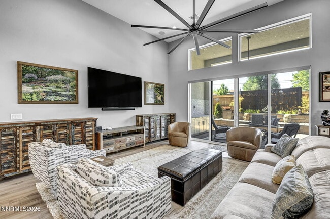 Building Photo - 2958 Saddle Peak Dr