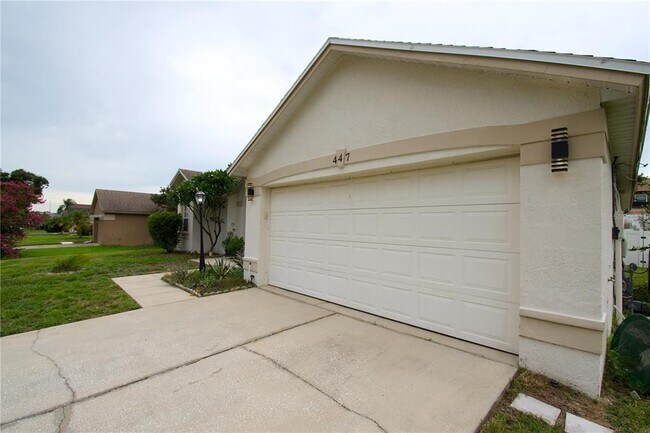 Building Photo - 447 Via Del Sol Dr
