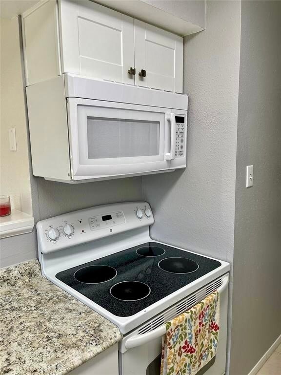 Building Photo - 2750 Holly Hall St