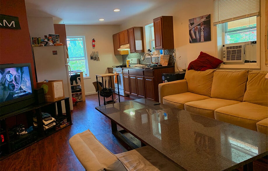 Building Photo - 2152 12th St