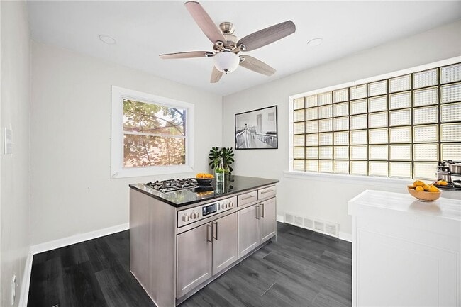 Building Photo - 505 Wylie Ave