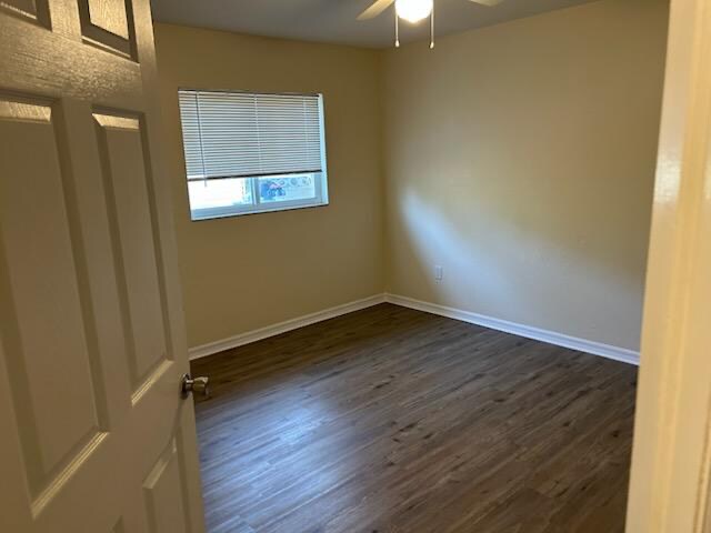 Building Photo - 2217 Leda Ave S