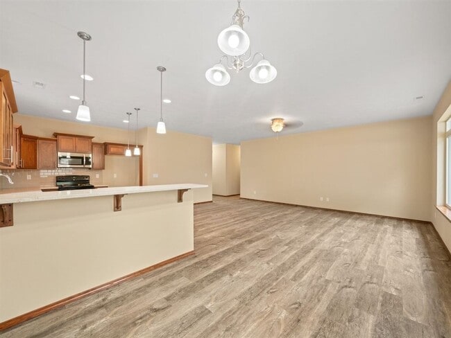Building Photo - ***COMING SOON 11/2025*** Welcome Home to ...