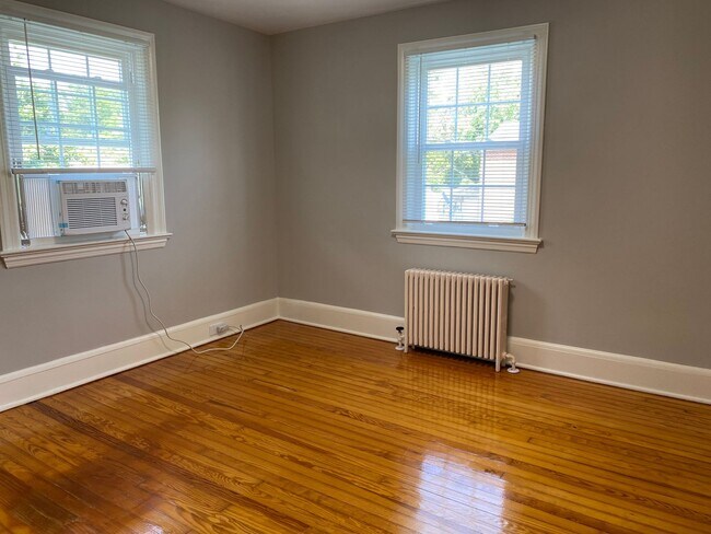 Building Photo - Charming 1935 Historic Home with Modern Upgrades – 3 Bed, 1.5 Bath – Downtown Aberdeen, MD