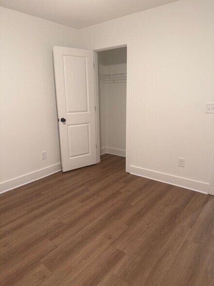 Building Photo - 150 Cherry St