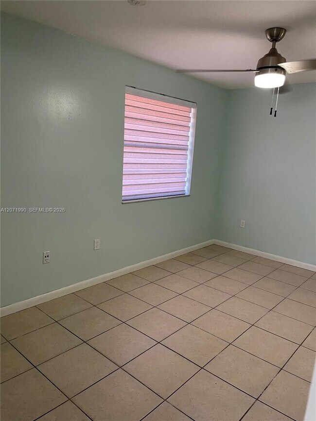 Building Photo - 6821 SW 129th Ave