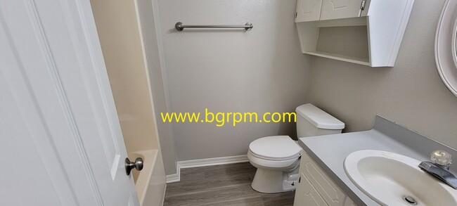 Building Photo - 3 BD. 2 BA. home in Cabot.