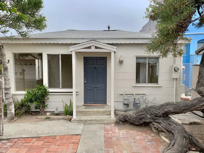 Primary Photo - 53 11th Ct