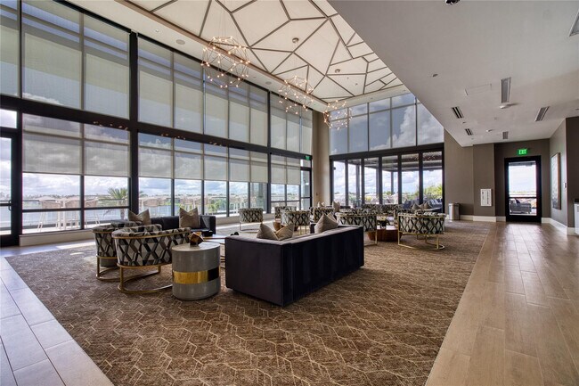 Building Photo - 10407 SW Aquila Wy