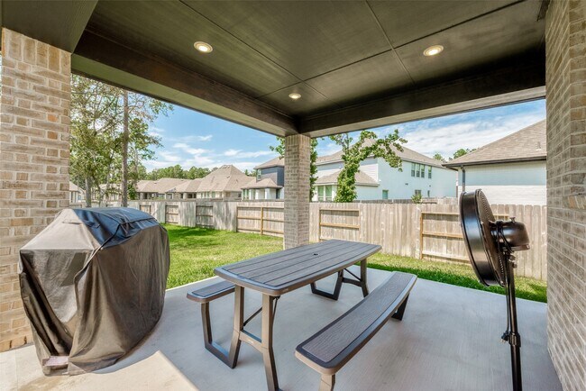 Building Photo - 430 W Cascade Heights Dr