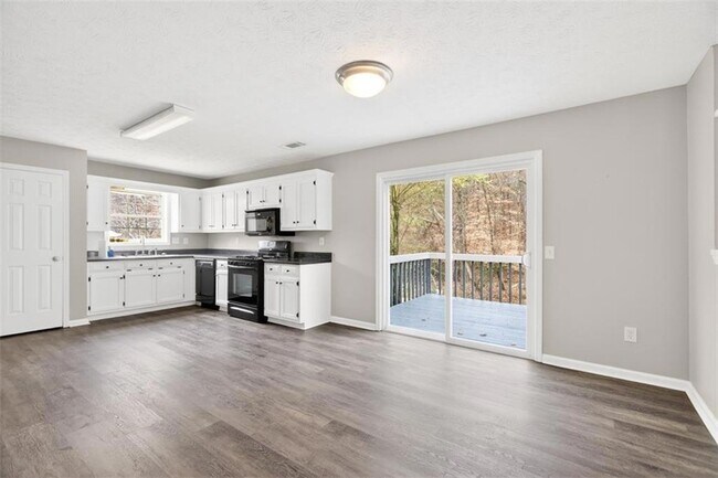 Building Photo - 5205 Maltdie Ct NE