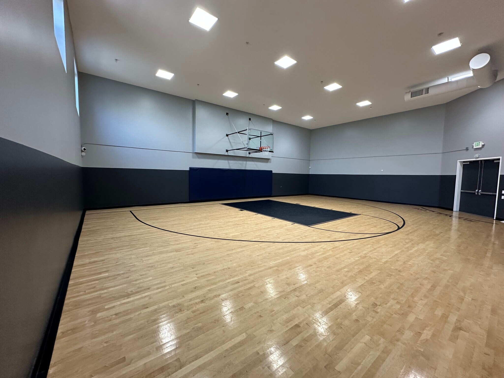 Basketball court - 1336 Scholarship