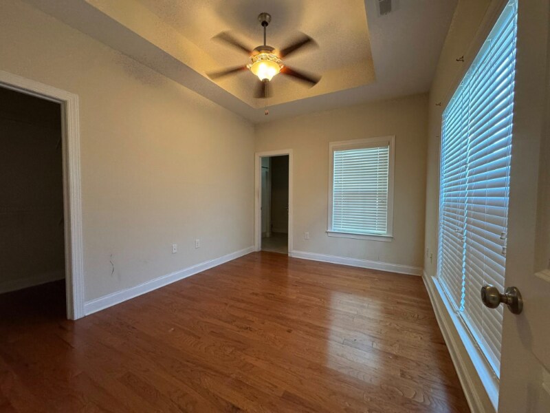 Building Photo - 1854 Juniper Dr