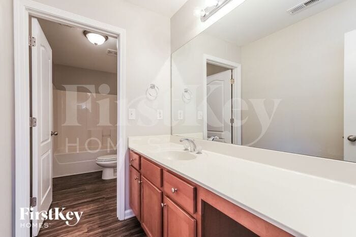 Building Photo - 952 Simonton Glen Dr SE