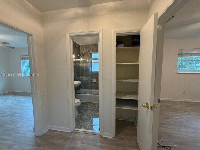 Building Photo - 1247 Marseille Dr