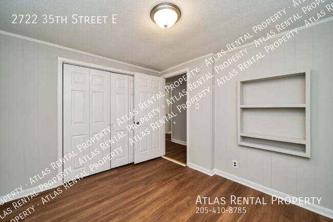 Building Photo - 2722 35th St E