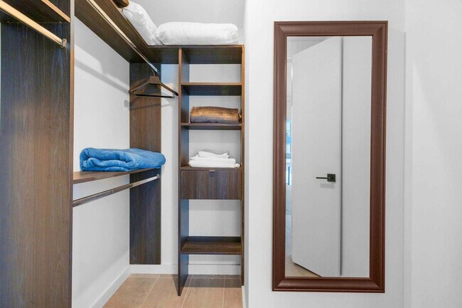 Building Photo - 227 NE 2nd St