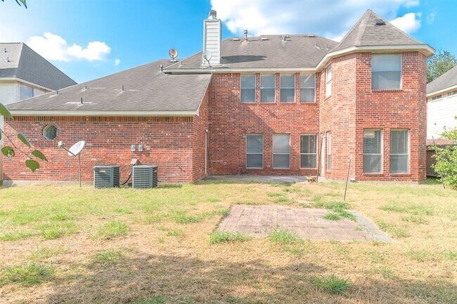 Building Photo - 15411 Seminole Canyon Dr