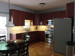 Building Photo - 3BD/2.5BA Town Home For Rent - Conshohocken
