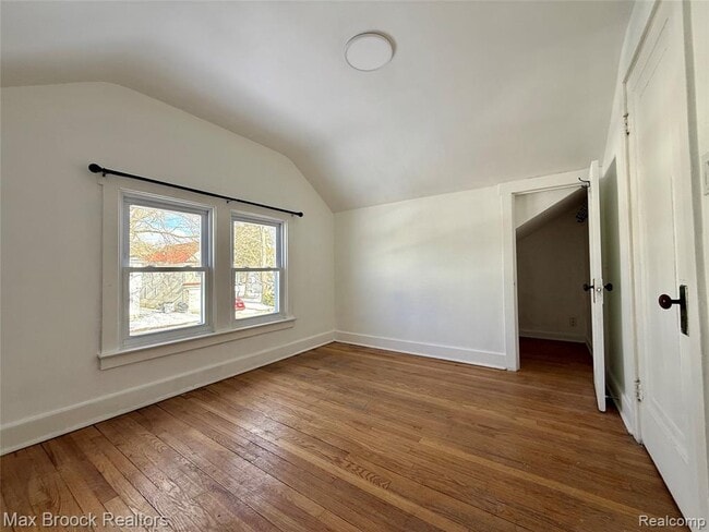 Building Photo - 36 E Bernhard Ave