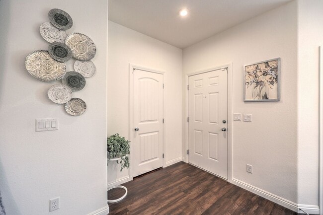 Building Photo - Unfurnished Skye Canyon Home in gated community w/ Loft & EV Charger