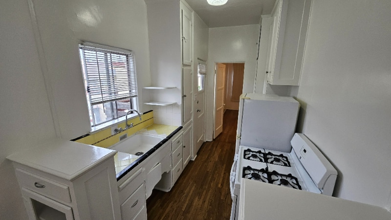 Building Photo - 1425 Echo Park Ave