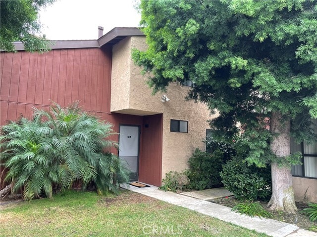 Building Photo - 2427 Orange Ave