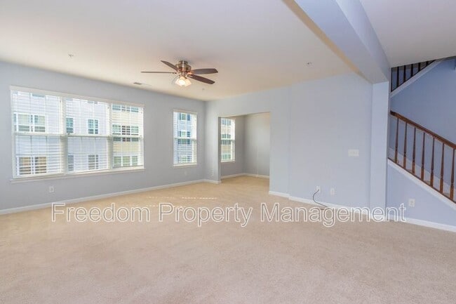 Building Photo - 17002 Beveridge Dr