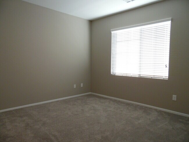 Building Photo - Mountains Edge - Watermarke