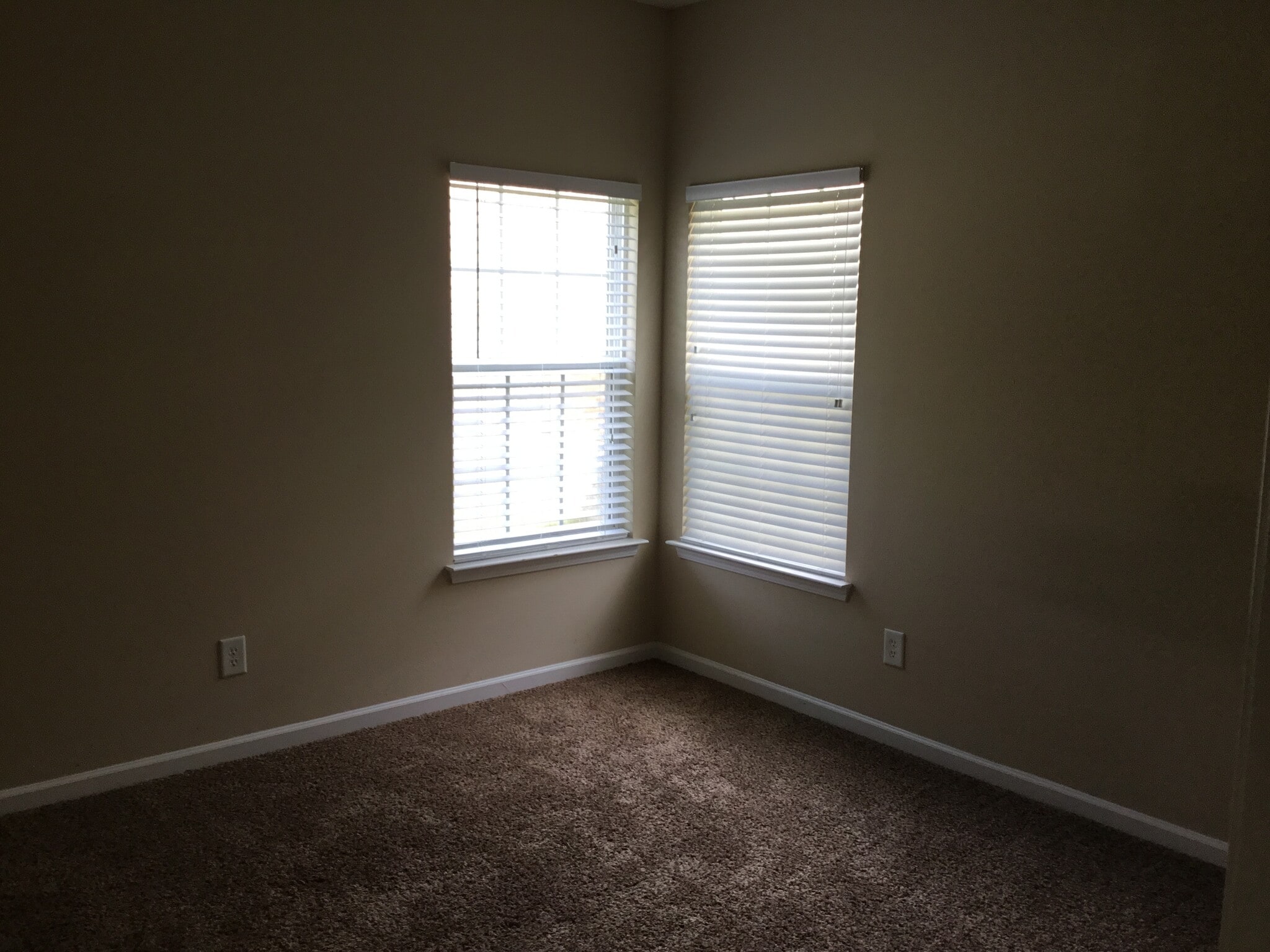 Building Photo - 802 Celtic Crossing Dr