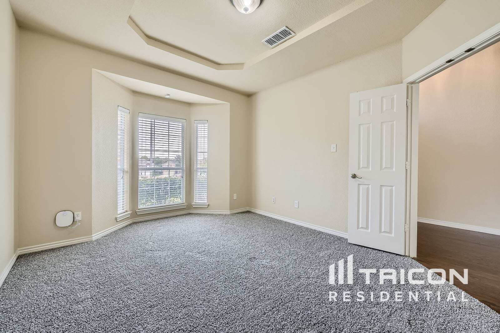 Building Photo - 5001 Pallas Ct