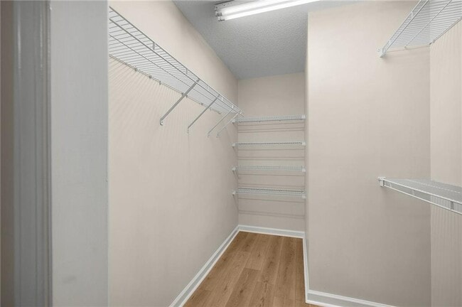 Building Photo - 509 Mt Vernon Dr