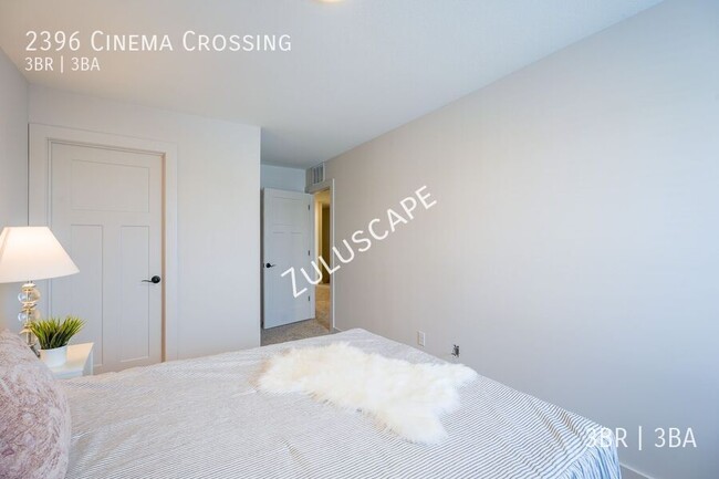 Building Photo - 2396 Cinema Crossing