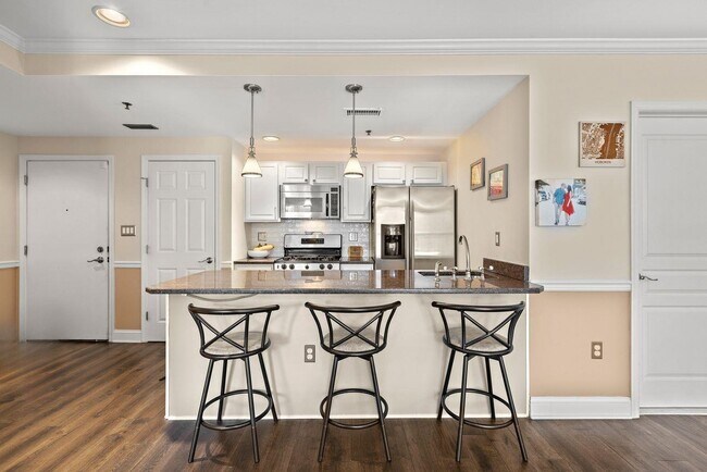 Building Photo - 70 ADAMS St