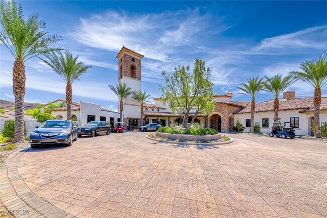 Building Photo - 375 Portus Delphini Ct