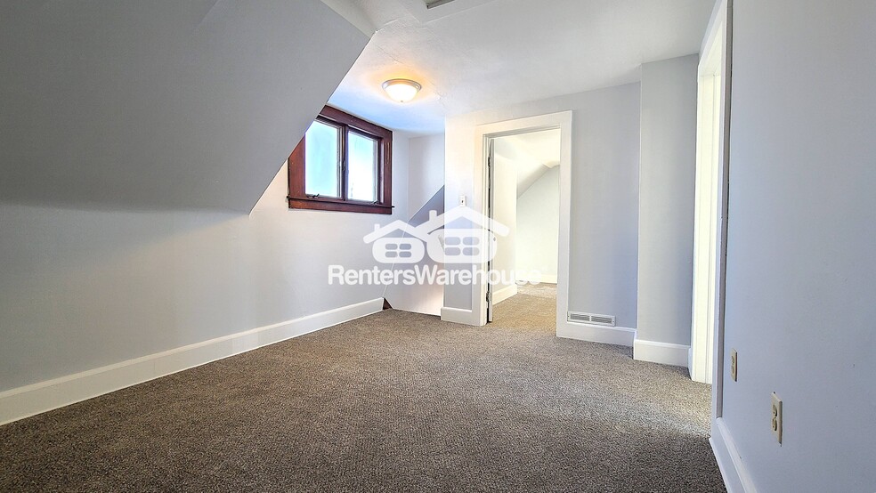 Building Photo - 115 Mathison St