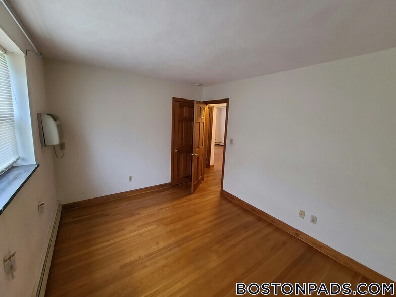 Building Photo - 280 Grove St