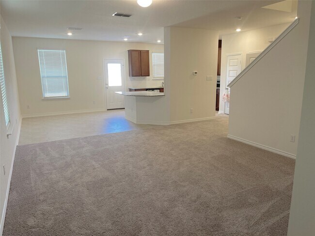 Building Photo - 7543 Fishbowl Ln