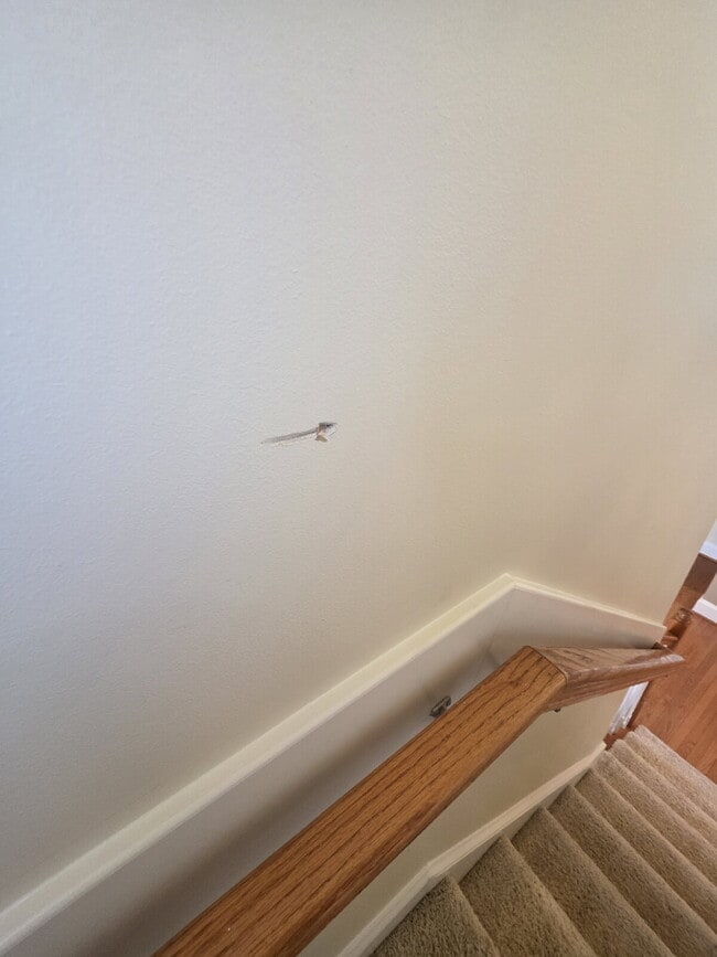 Building Photo - Spacious 4-Bedroom Home for Rent in Kings ...