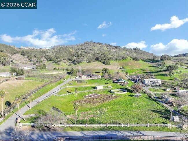 Building Photo - 4161 Leon Dr