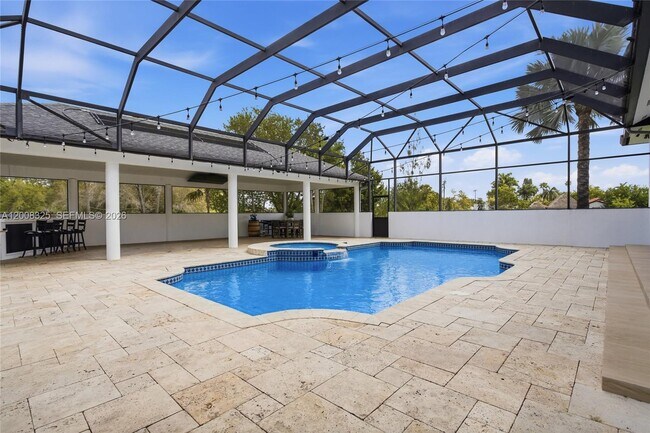 Building Photo - 20401 SW 48th Pl