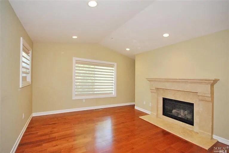 Building Photo - 229 W End Ave