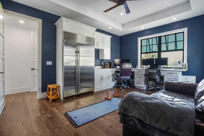 Building Photo - 19471 Harbor Rd S