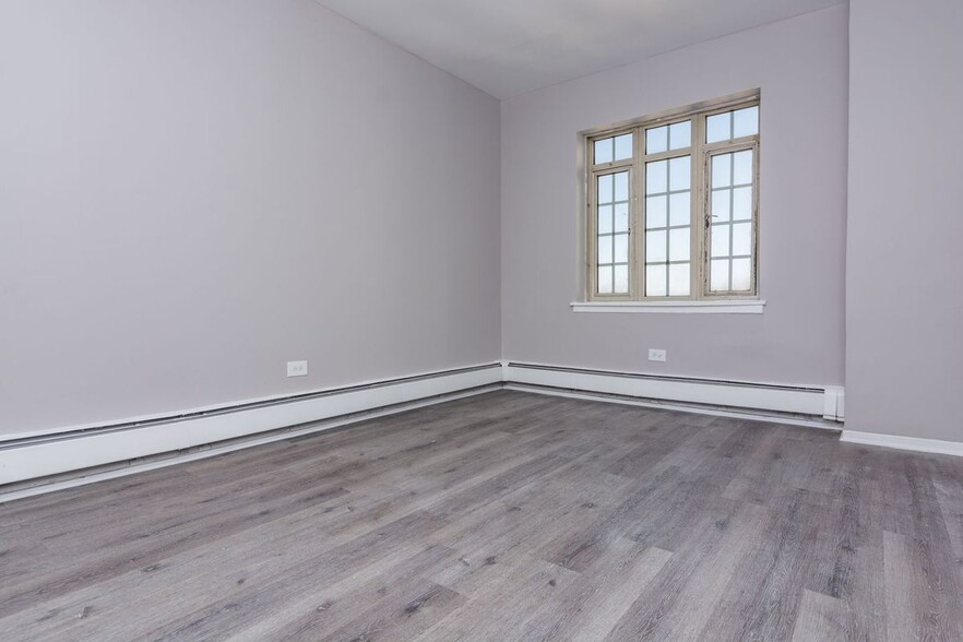 Building Photo - 7144 S Jeffery Blvd