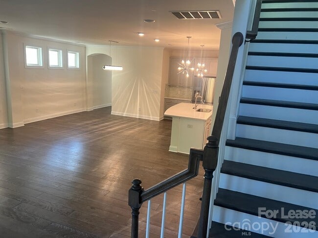 Building Photo - 11805 Clems Branch Dr